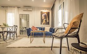 Apollo'S Apartment On Radio City Midas Home